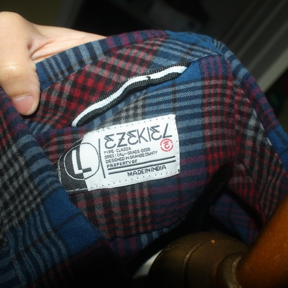 Ezekiel Lumberjack Flannel - Picture 4 of 4
